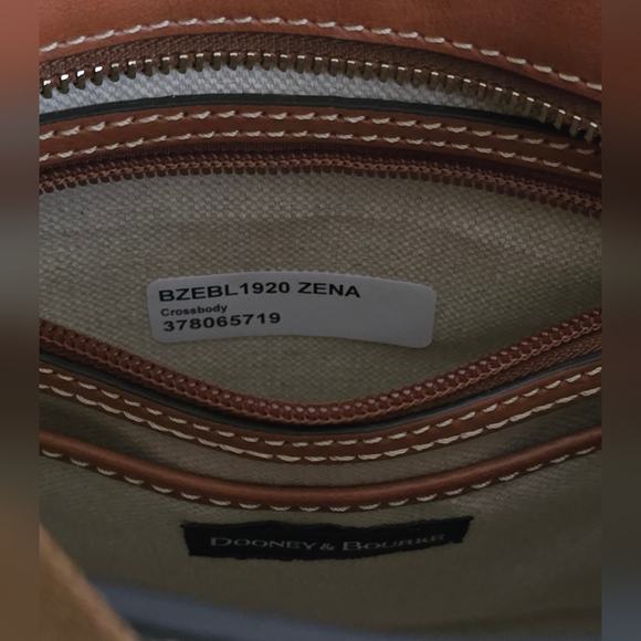🦓 NWT Dooney & Bourke Zena Limited Edition Zebra Leather Zip Crossbody - Picture 8 of 8